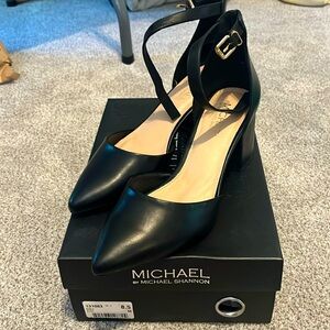 Black heels with ankle strap, chunky heels. Michael by Michael Shannon CAILY 8.5